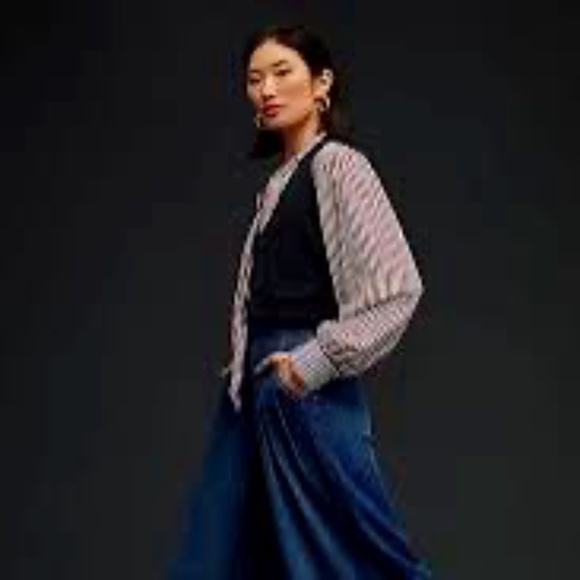 NWT Pilcro Palazzo Pleated Flared Wide Leg Jeans Sz 25 - Picture 2 of 4